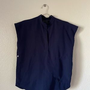 FIGS Navy Rafaela Top (XXS) and PETITE Navy Zamora Joggers (XSP)